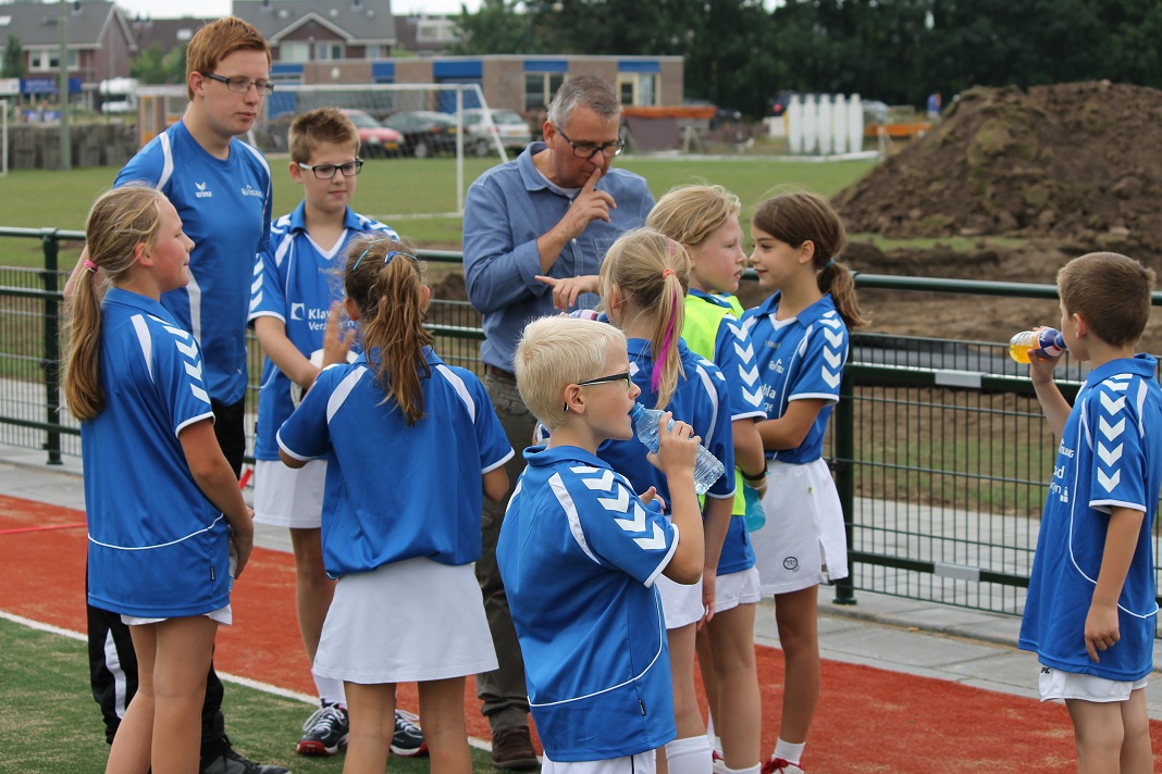 Oefenwedstrijd E2 Almkerk 135.JPG